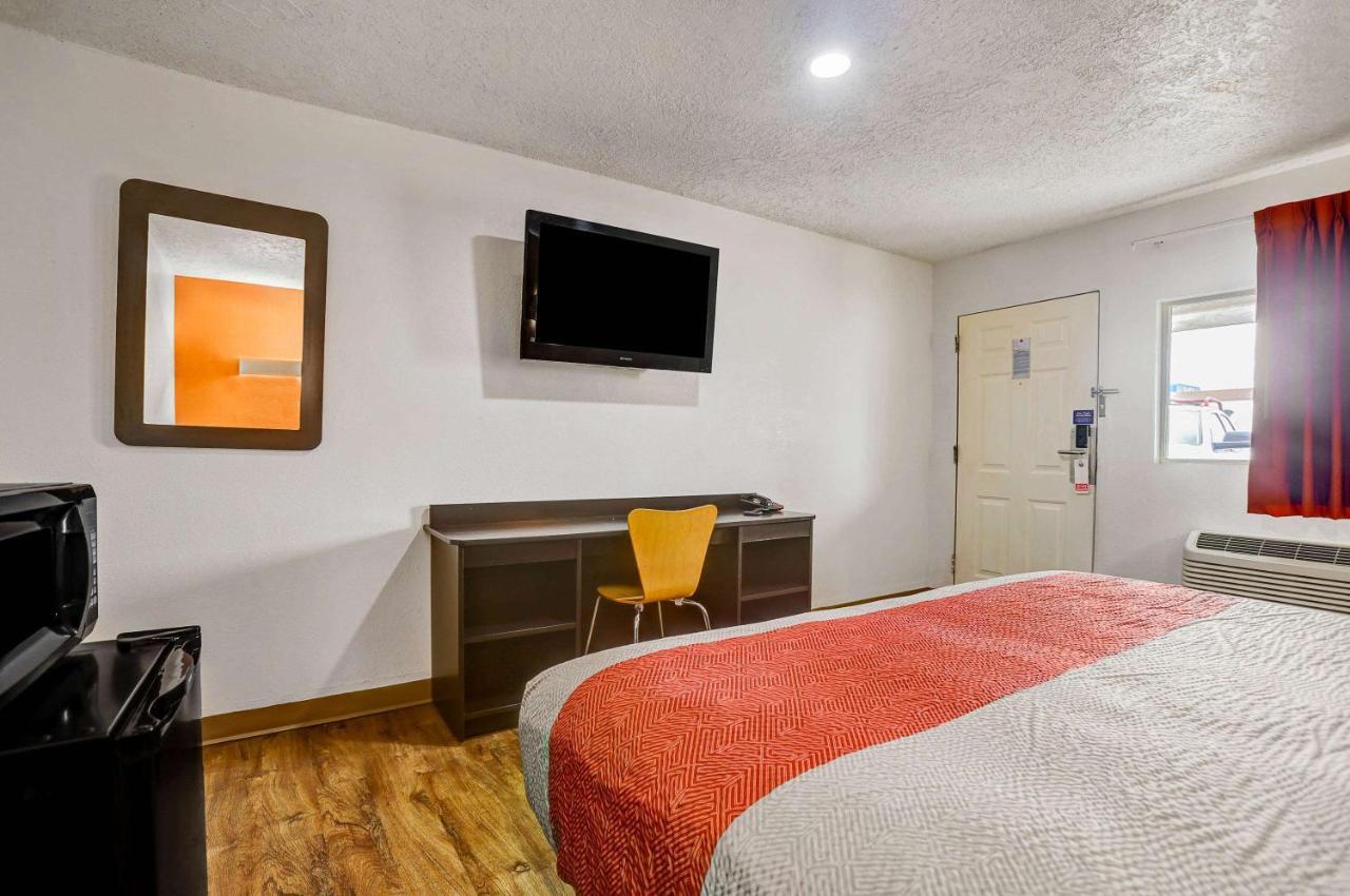 Motel 6-Clovis, Nm Екстер'єр фото