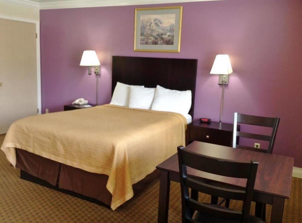Motel 6-Clovis, Nm Екстер'єр фото