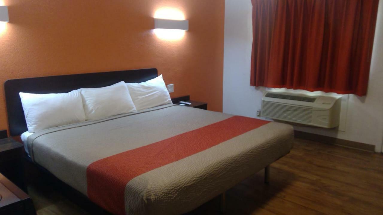 Motel 6-Clovis, Nm Екстер'єр фото