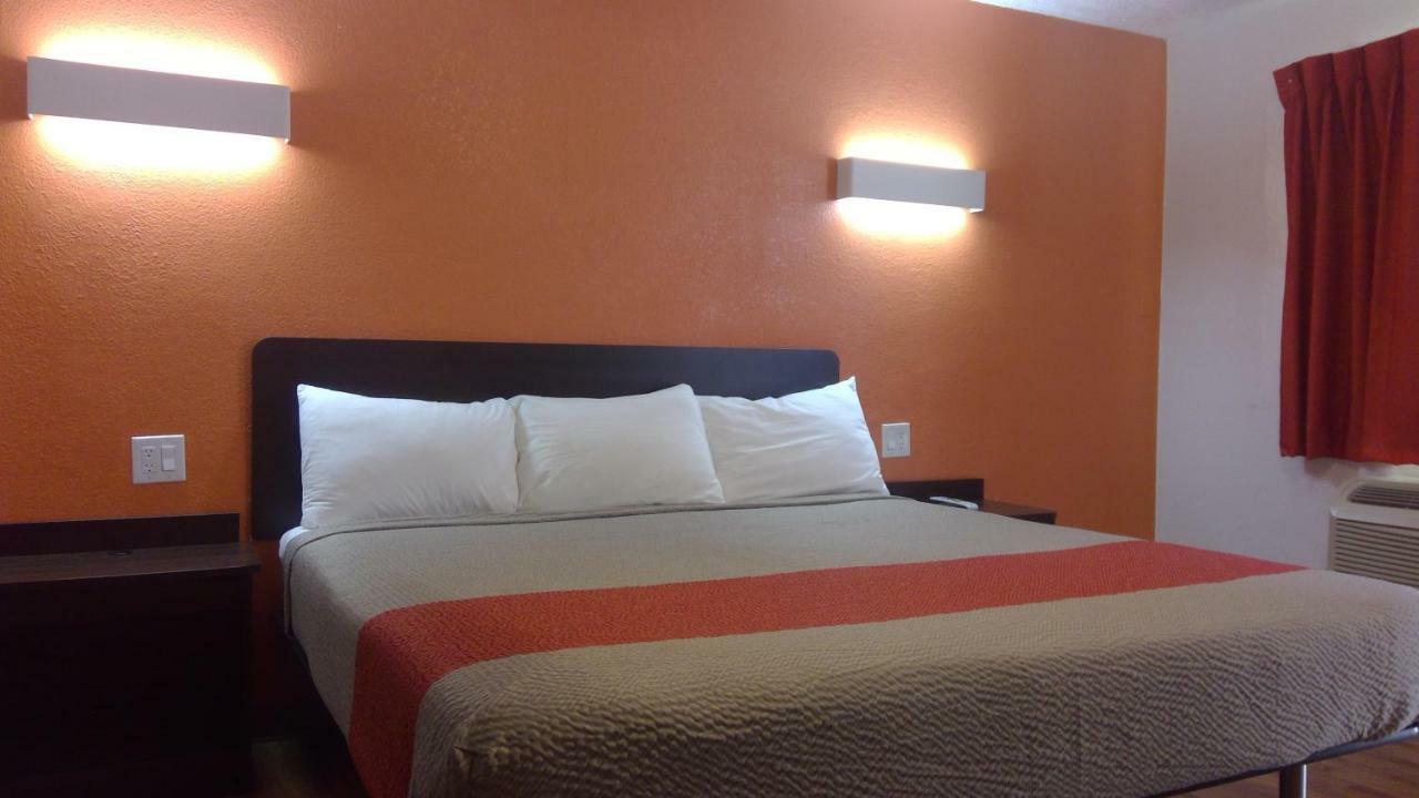 Motel 6-Clovis, Nm Екстер'єр фото
